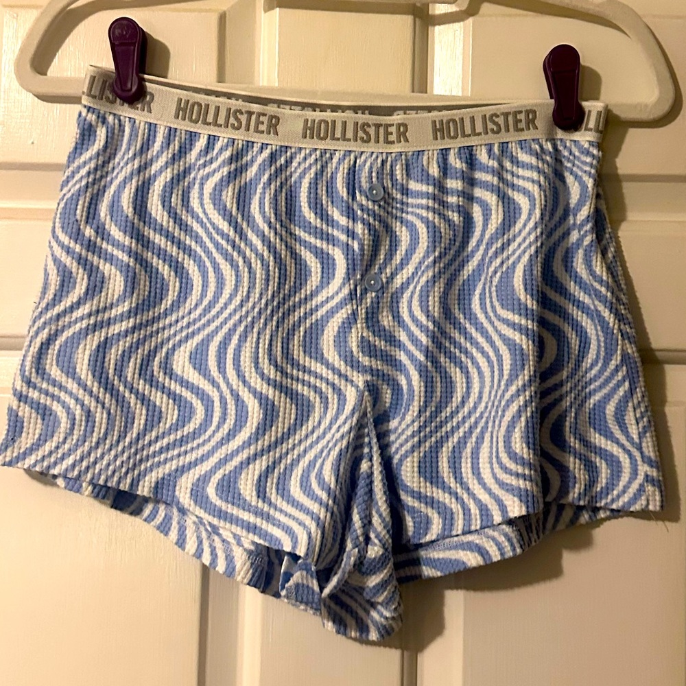 Hollister Ladies Sleep Shorts - Size Small - Like New